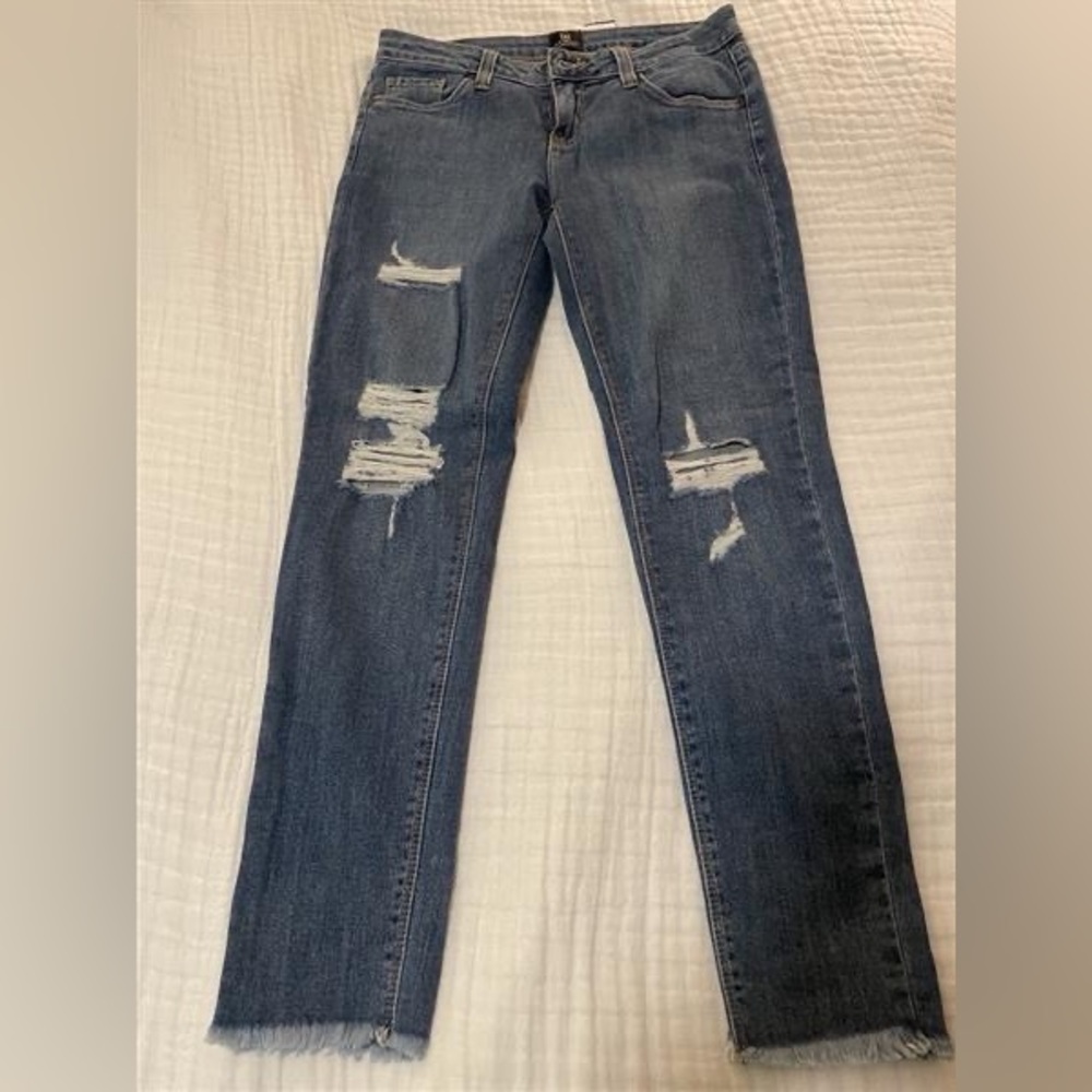 NWT Just Black Denim Distressed Straight Leg Jeans | Size 27
